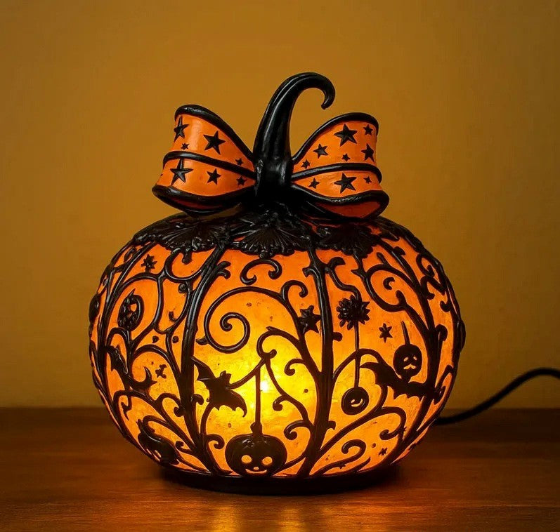 Tiffany-style Halloween pumpkin lamp